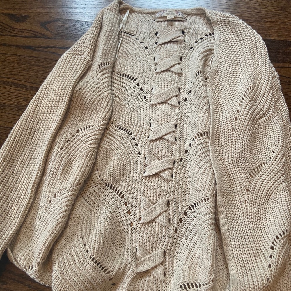 Beige cardigan